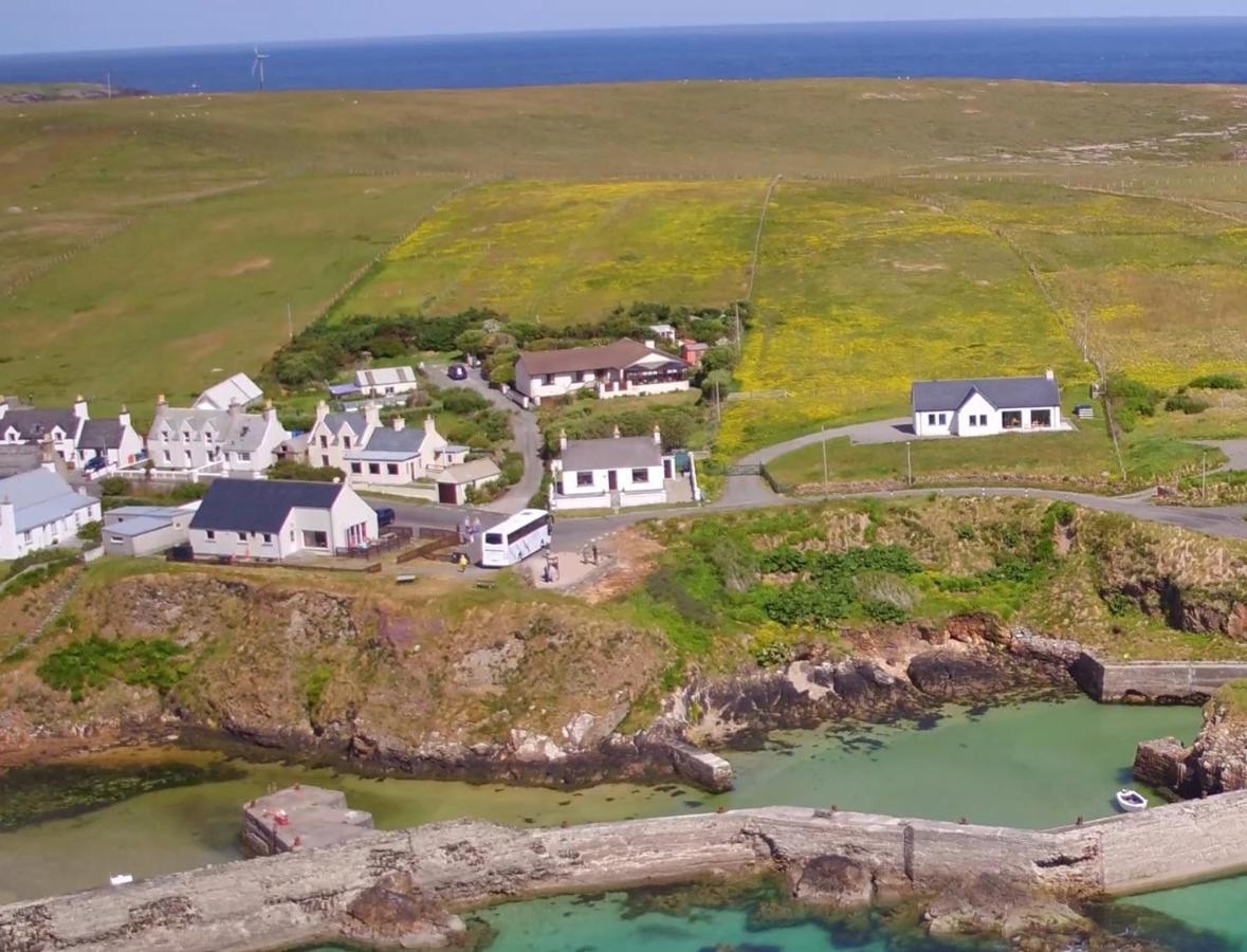 Road End Cottage Port of Ness 외부 사진